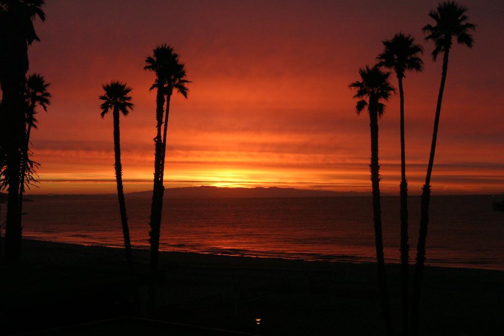 Casablanca Inn On The Beach Santa Cruz Exterior photo